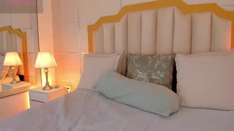    online show from 04.15.26