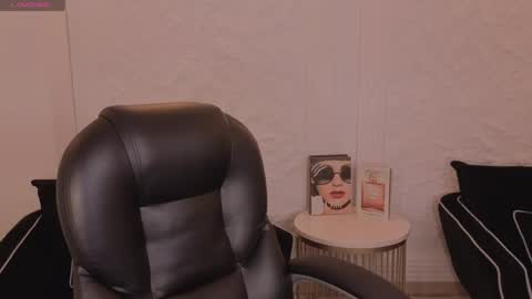 Snapshot of maddisontaylor chatting on 05.06.26 Maddison online show from 05.06.26