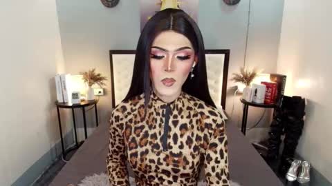 Snapshot of maddisonwil chatting on 09.28.25 M A D D Y online show from 09.28.25