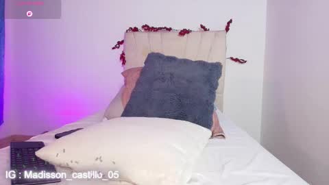 maddisson_quenn05 online show from 02.23.26