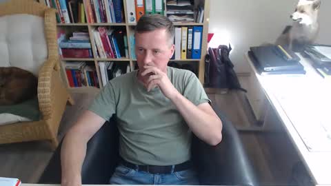 Snapshot of maddmax8 chatting on 09.14.25 Mad4You online show from 09.14.25