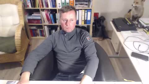 Snapshot of maddmax8 chatting on 10.28.25 Mad4You online show from 10.28.25