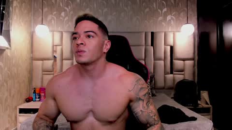 Snapshot of maddox_santana chatting on 12.28.24 Maddox Santana online show from 12.28.24