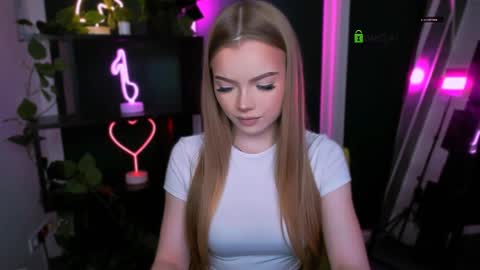 maddy moah online show from 04.08.26