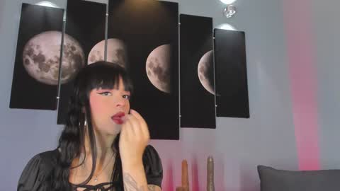 Snapshot of maddy_walker chatting on 12.07.24 Maddy online show from 12.07.24