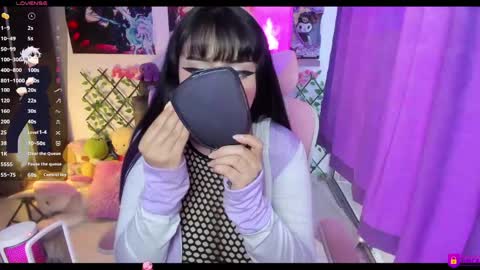Maddy Foox online show from 04.24.26
