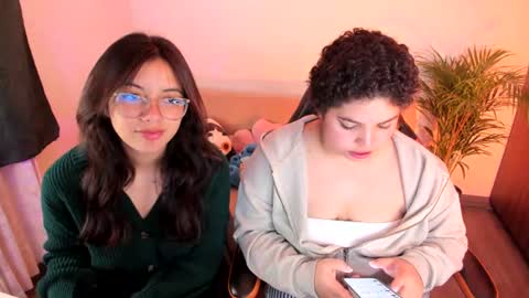 Snapshot of madelaine_taylor chatting on 06.16.26 madelaine_taylor online show from 06.16.26