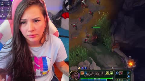 Snapshot of madeleine_shinobi chatting on 01.24.25 Emily Only Fans online show from 01.24.25