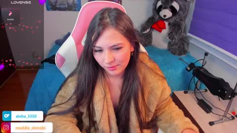 Snapshot of madeleine_shinobi chatting on 01.27.25 Emily Only Fans online show from 01.27.25