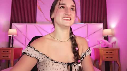 Snapshot of madeline_sweet_ chatting on 02.21.26 Madeline online show from 02.21.26