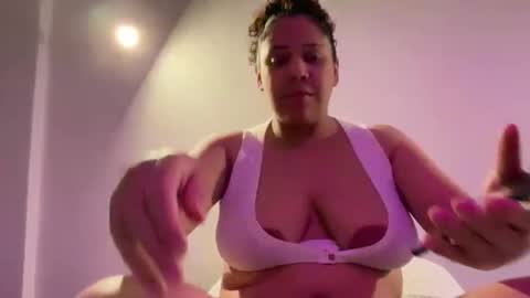 madellein online show from 02.02.26