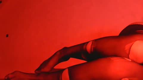 Snapshot of mademoiselle_mystique chatting on 09.10.25 mademoiselle_mystique online show from 09.10.25