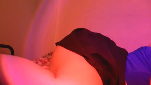 Snapshot of mademoiselle_mystique chatting on 10.05.25 mademoiselle_mystique online show from 10.05.25