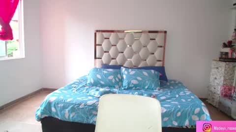 madelyn roses online show from 09.11.25