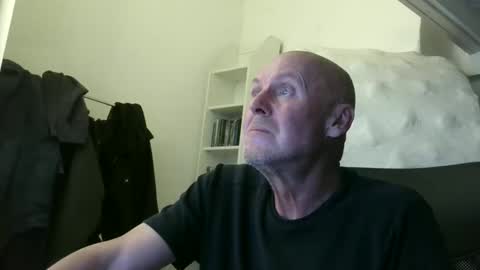 Snapshot of madio1187940 chatting on 12.16.25 madio1187940 online show from 12.16.25
