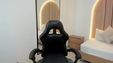 M A D I S O N online show from 04.15.26