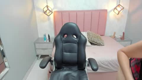 Snapshot of madisonross1 chatting on 02.06.26 MADI online show from 02.06.26