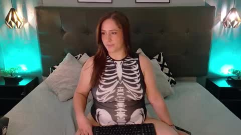 Madison Smith online show from 10.31.25