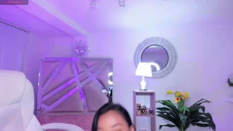 Snapshot of madisson_davon chatting on 12.18.24 Madisson Davon online show from 12.18.24