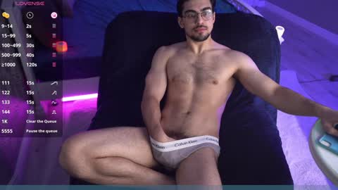 Snapshot of madmaxbad chatting on 01.03.25 madmaxbad online show from 01.03.25