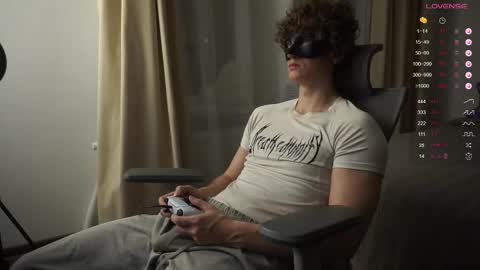 Snapshot of maestro3369 chatting on 10.11.25 Mike XMaestro 3369 online show from 10.11.25