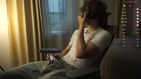 Snapshot of maestro3369 chatting on 10.29.25 Mike XMaestro 3369 online show from 10.29.25