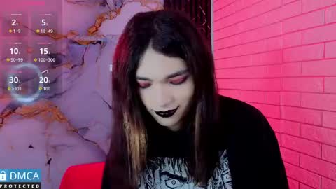 Snapshot of maevekuro chatting on 06.15.26 maevekuro online show from 06.15.26