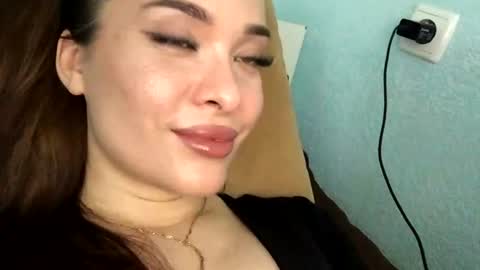 magggg658318 online show from 06.13.26