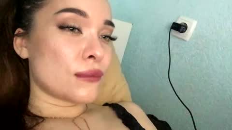 magggg658318 online show from 06.17.26