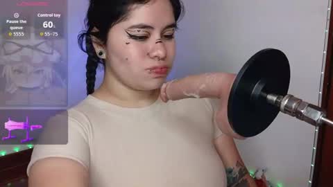 Snapshot of magic_alicee_ chatting on 06.14.26 Alice online show from 06.14.26