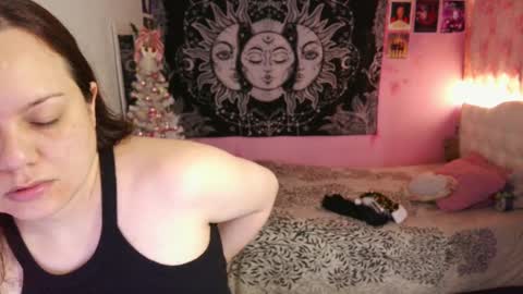 Claire online show from 12.25.24