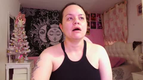 Claire online show from 12.25.24