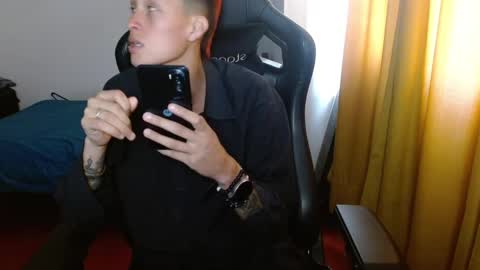 Snapshot of magic_jadee chatting on 01.28.25 Jade online show from 01.28.25