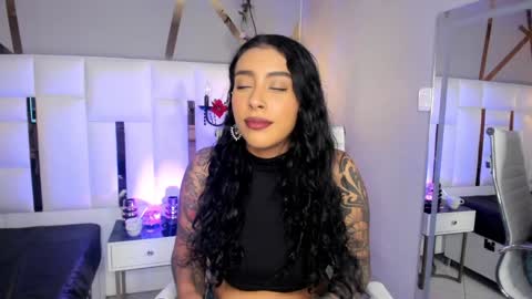 Snapshot of magic_marg chatting on 12.05.24 Marge online show from 12.05.24