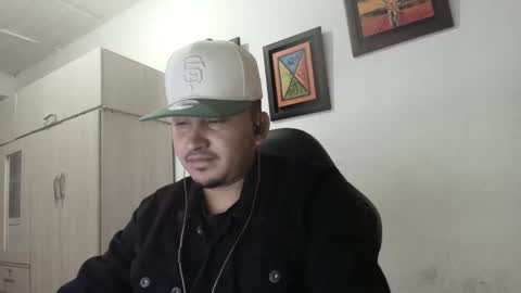 Snapshot of magic_milk23 chatting on 09.22.25 magic_milk23 online show from 09.22.25