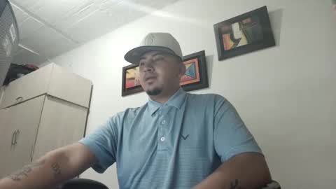 Snapshot of magic_milk23 chatting on 10.04.25 magic_milk23 online show from 10.04.25