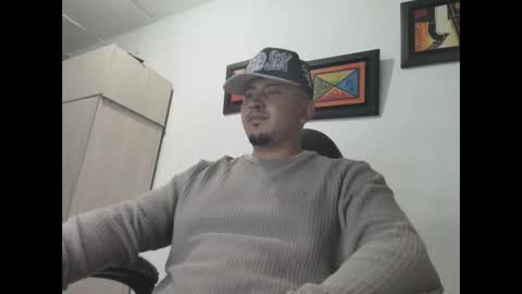 Snapshot of magic_milk23 chatting on 10.17.25 magic_milk23 online show from 10.17.25