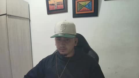 Snapshot of magic_milk23 chatting on 10.19.25 magic_milk23 online show from 10.19.25