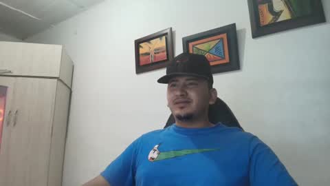 Snapshot of magic_milk23 chatting on 10.30.25 magic_milk23 online show from 10.30.25