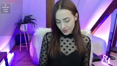 Zooey online show from 02.28.25