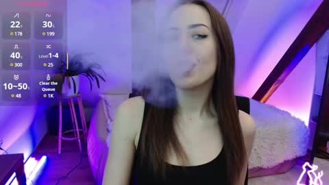 Zooey online show from 03.10.25