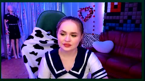 Snapshot of magical_leila chatting on 02.28.25 Jessica Leila online show from 02.28.25