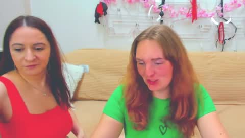 Lili and Bella online show from 04.04.26