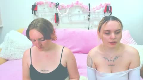 Lili and Bella online show from 04.17.26