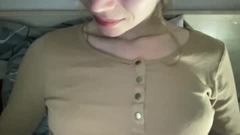 Snapshot of magicgirl50053 chatting on 04.20.26 magicgirl50053 online show from 04.20.26