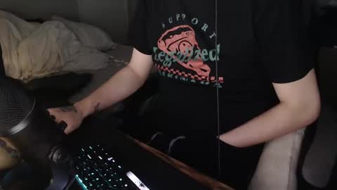 Snapshot of magicjawn chatting on 01.02.25 magicjawn online show from 01.02.25