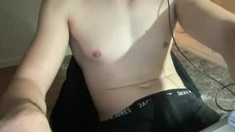 Snapshot of magicluke_ chatting on 11.17.25 Luka online show from 11.17.25