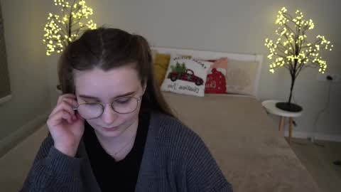 Emily online show from 01.06.25