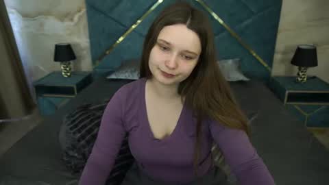 Snapshot of magicpeachhs chatting on 07.22.26 Emily online show from 07.22.26