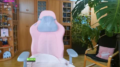 Nicole online show from 01.27.25